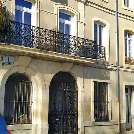 Avec Balcon, Bord Du Canal, Wifi.