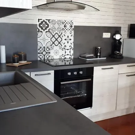 Avec Balcon, Bord Du Canal, Wifi. Appartement