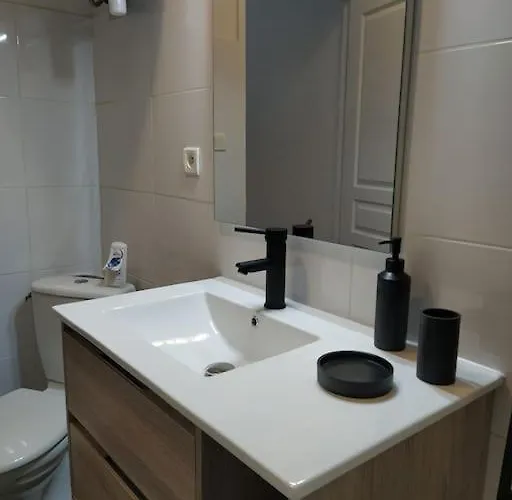 Appartamento Avec Balcon, Bord Du Canal, Wifi.